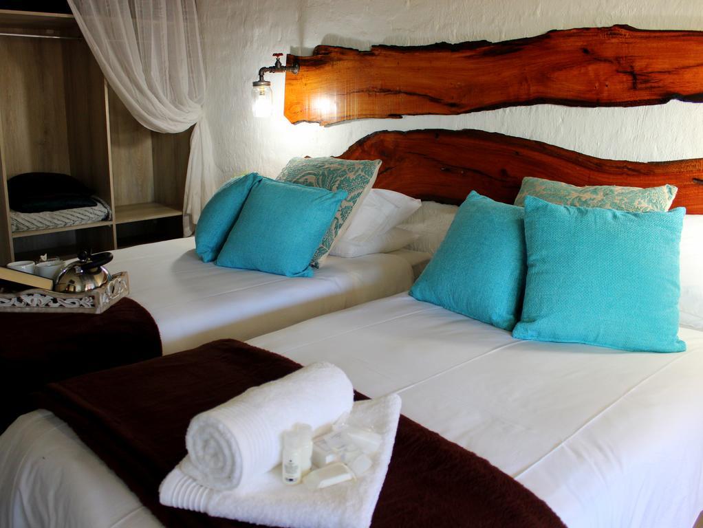 Waterfall Guesthouse Рустенбург Екстериор снимка